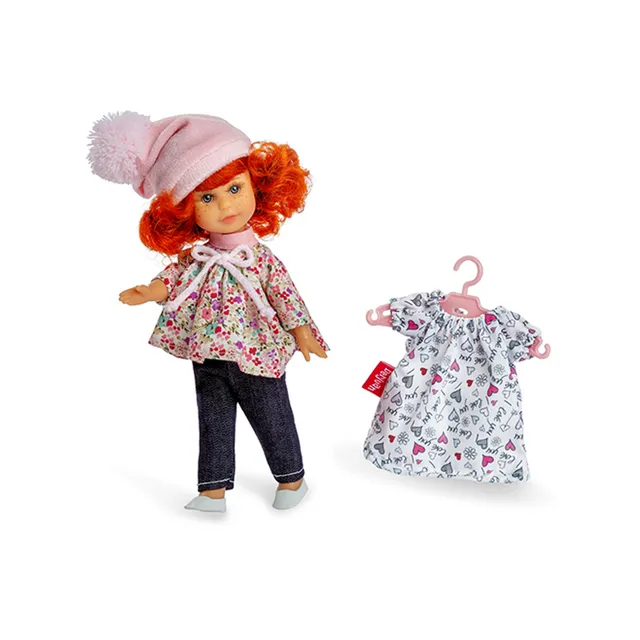 berjuan-irene-ref-1017-mu-eca-mini-de-vinilo-articulada-22-cm-con-ropa-de-lana image 1